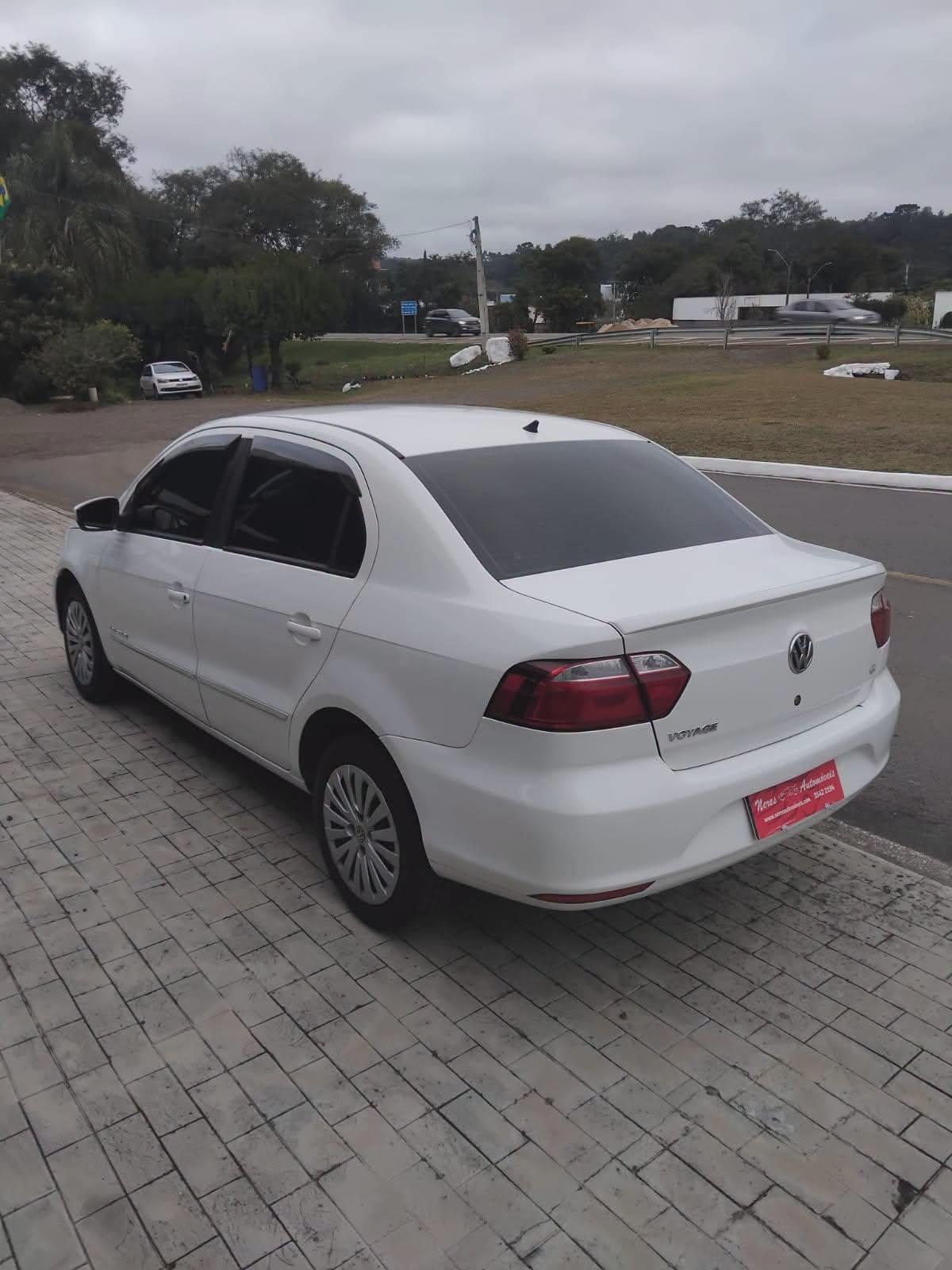 Foto 1 de Volkswagen VOYAGE